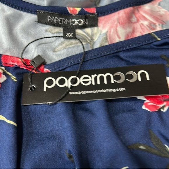 Papermoon Navy Blue & Floral Blouse Size 3X NWT - Picture 5 of 5